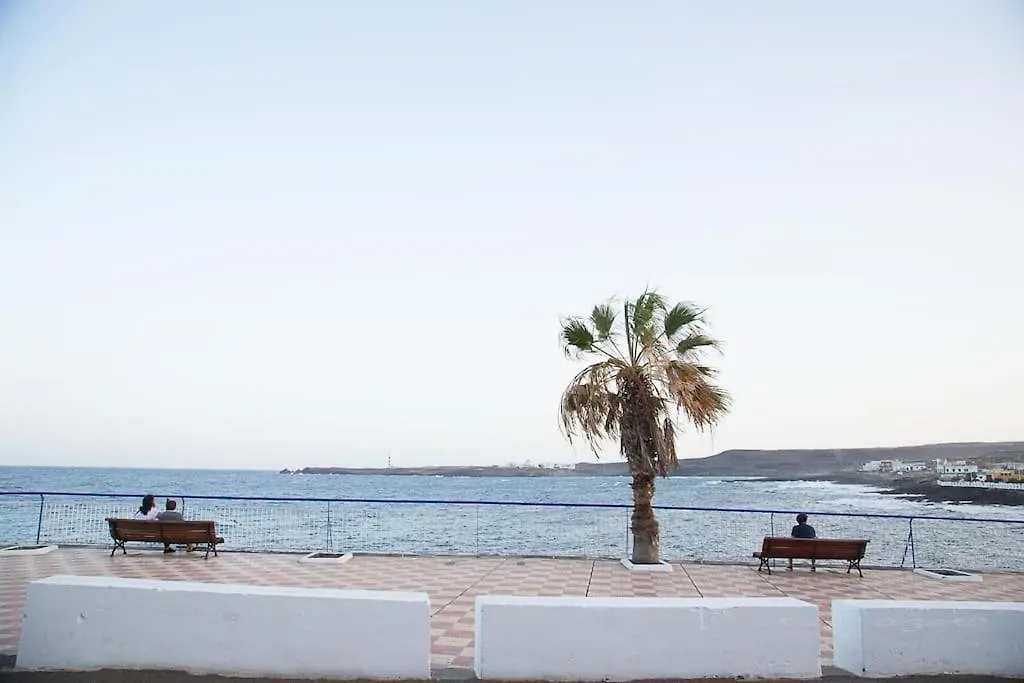 Sea View Apartment 2B Poris de Abona 0*,  Spanien